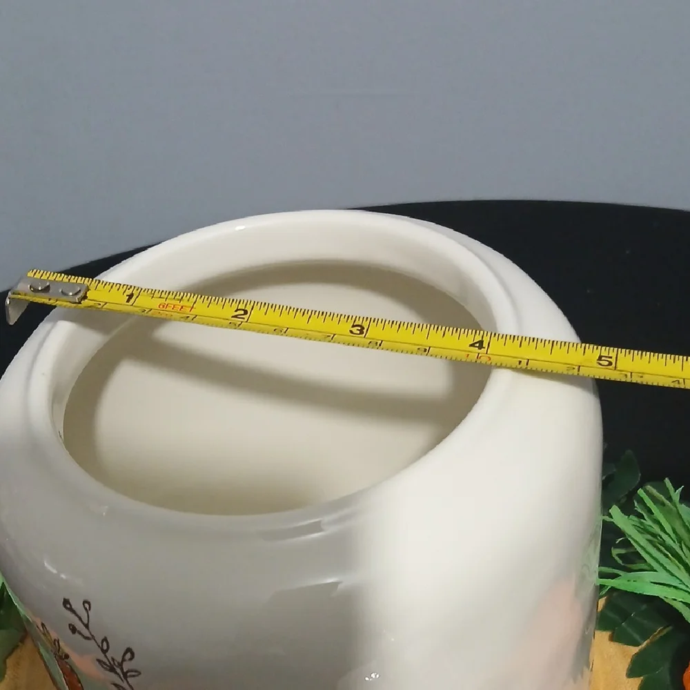 Whimsical Bunny and Carrot Ceramic Canister NWT - Picture 11 of 12